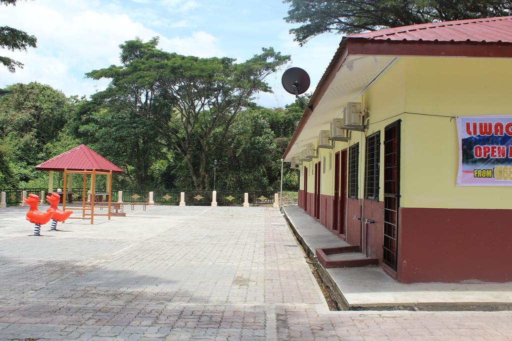Liwagu Lodge Ranau Esterno foto