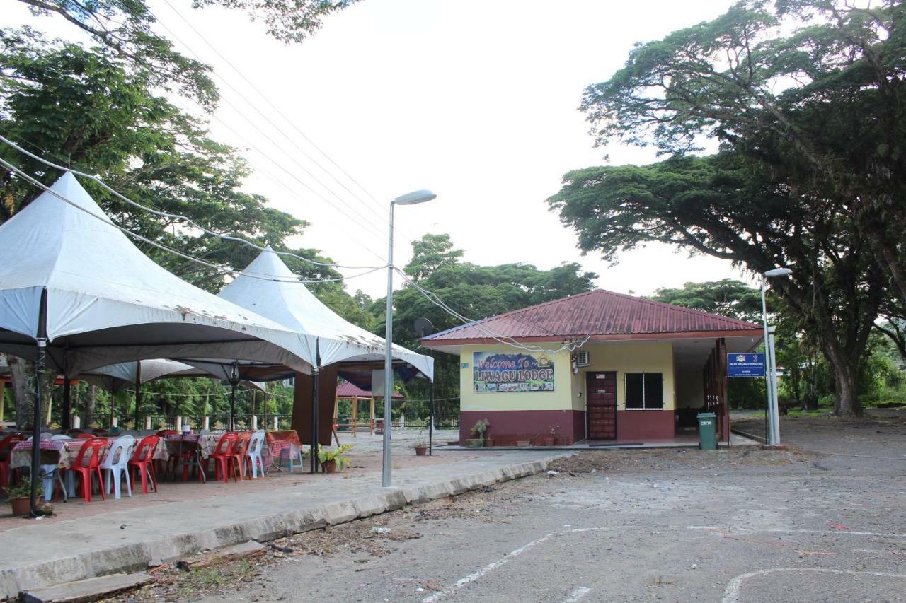 Liwagu Lodge Ranau Esterno foto