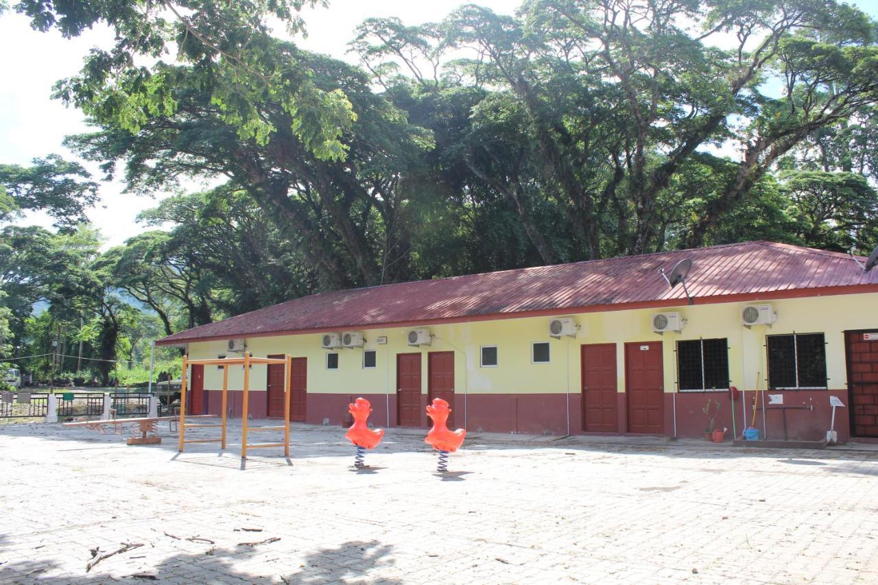 Liwagu Lodge Ranau Esterno foto